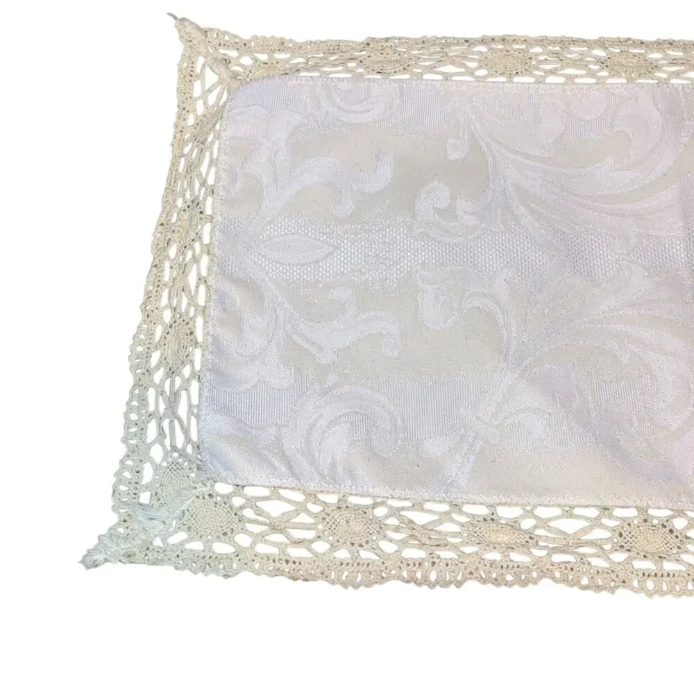 Cream Paisley Tapestry Table Runner Crochet Hem Made in England 41x11 Grannycore